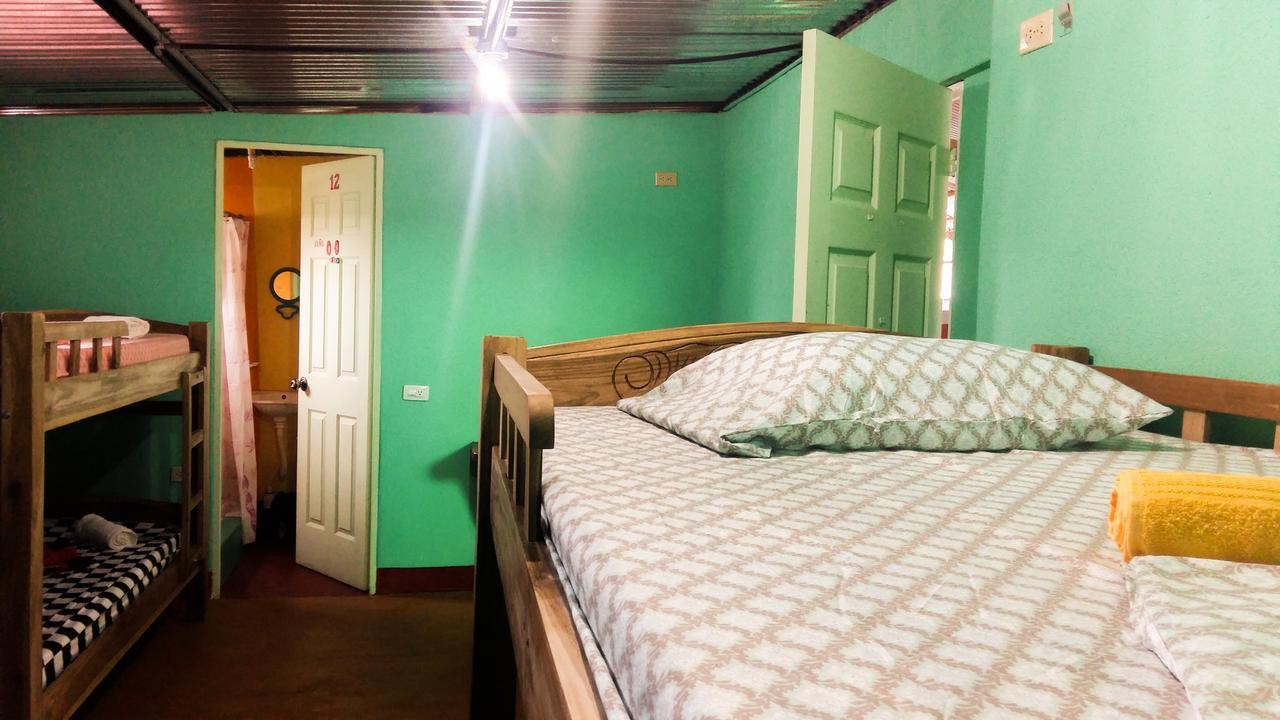 Hostel Life Is Good Мойогальпа Экстерьер фото